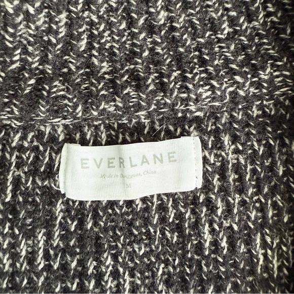 Everlane Black Ribbed Cardigan 100% wool - Picture 14 of 15